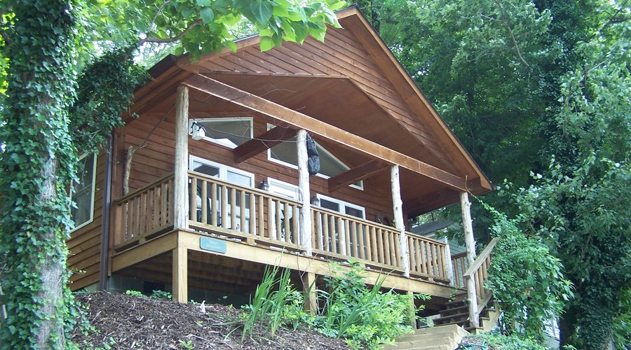 You'll find a fireplace and jacuzzi tub in our Misty Mountain cabin