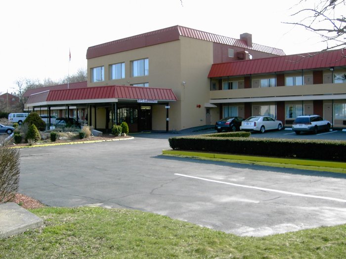 Econo Lodge Smoking Rooms Available: Pictures & Reviews - Tripadvisor