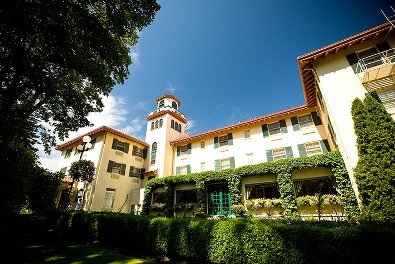 Columbia Gorge Hotel