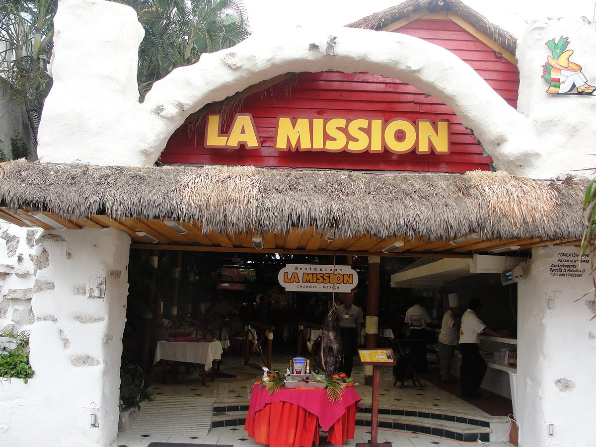 Gift Shop Up Front - Picture of Three Amigos, Cozumel - Tripadvisor