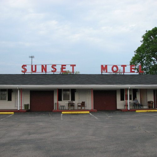 Sunset Motel image