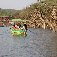 Row a boat with the family at Venna Lake