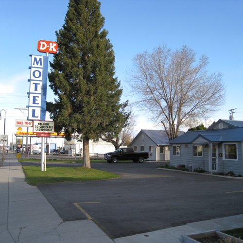 D K Motel image