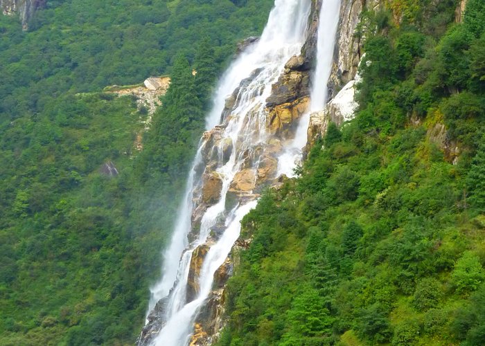 JUNG FALLS