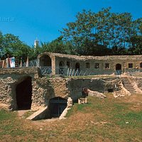 Tomba di Agrippina esterno