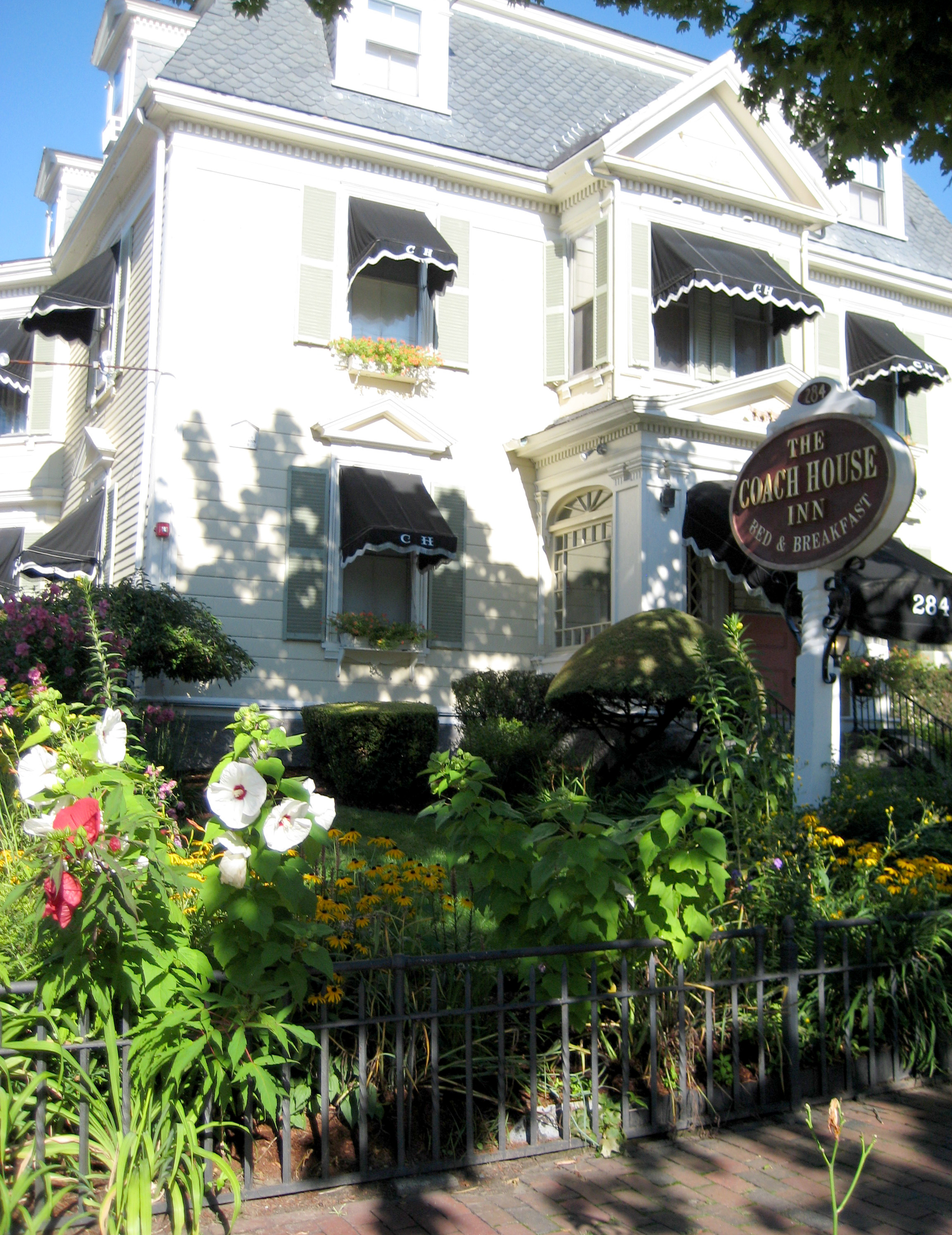 COACH HOUSE INN $96 ($̶1̶2̶3̶) - Prices & Reviews - Salem, MA