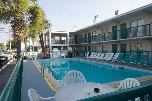 ADMIRAL MOTOR INN $41 ($̶6̶4̶) - Prices & Motel Reviews - Myrtle Beach, SC