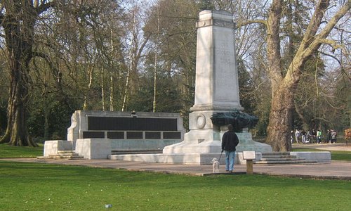 War Memorial Christchurch Park