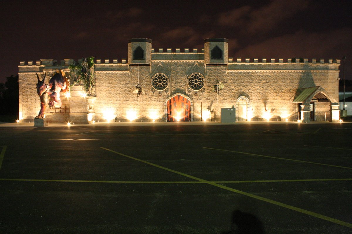 Ghostly Manor Thrill Center (Sandusky) Lo que se debe saber antes de