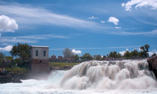 South Dakota Visitors Bureau