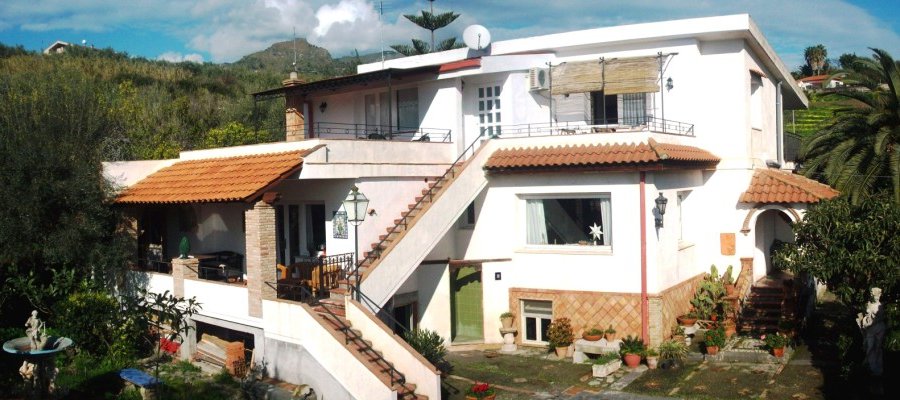 Esterno