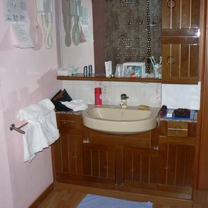 Il lavabo in camera