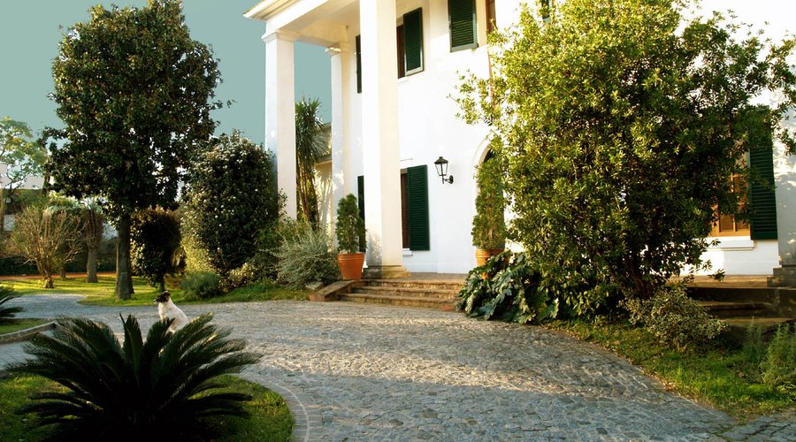 Hotel Villa Victoria exterior