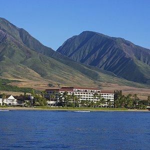 Lahaina Shores Beach Resort, hotel in Maui