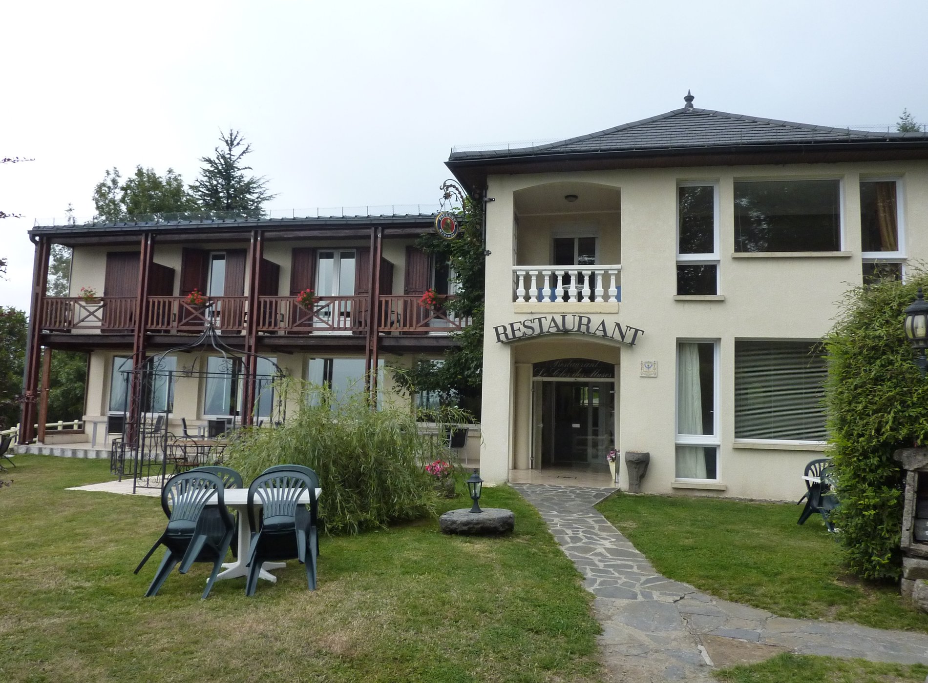 Hostellerie Saint Clément by null