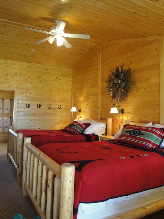 Hubbard's Yellowstone Lodge – Rustic Vacations