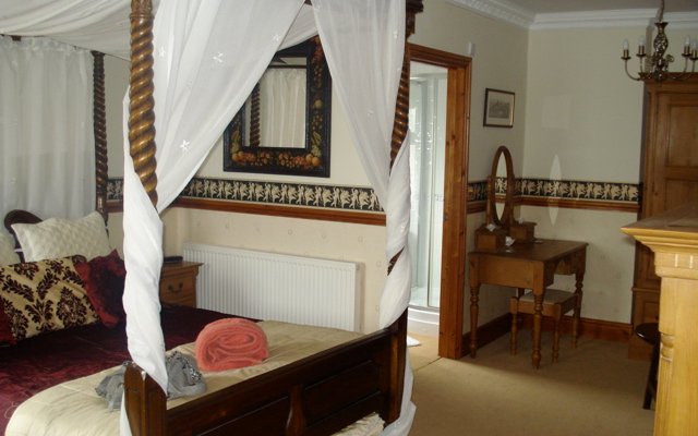 honeymoon suite