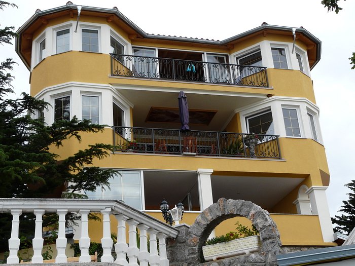 Villa mare. Болгария! Villa mare 4*. Mare Monte кольцо.