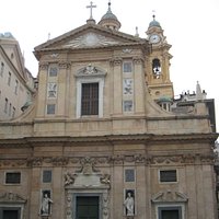 The front of the Chiesa del Gesu just steps away from Piazza de Ferrari