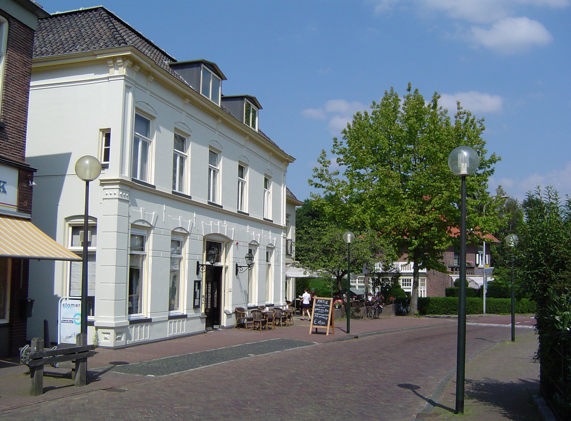 Logis Hotel De Zwaan image