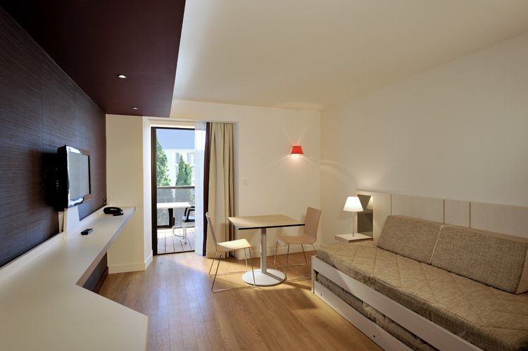 Resideal Premium Cannes Hotel : tarifs 2024 et 85 avis