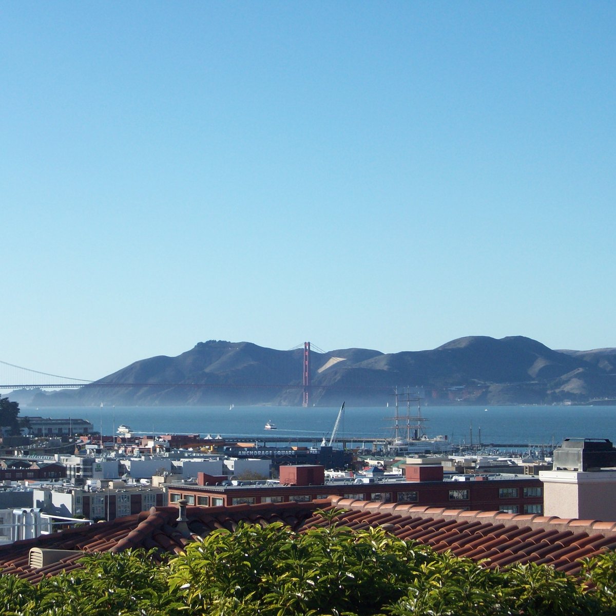 SAN FRANCISCO - APR 2, 2018: Visitors Flock To Pier 39 At San