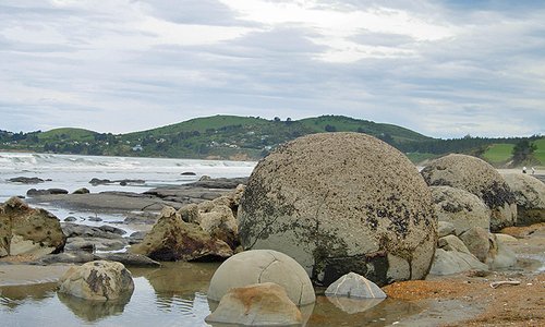 Moeraki Boulders