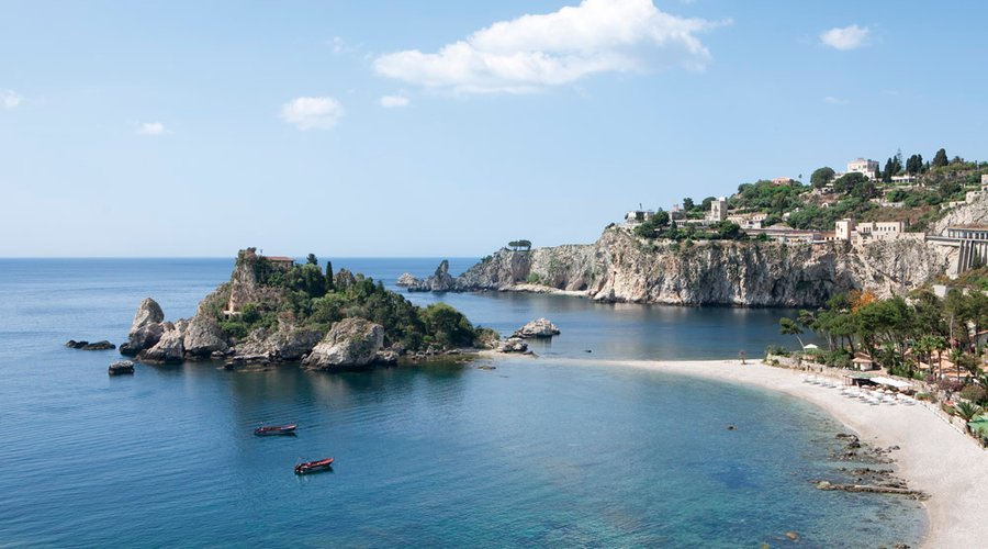 Lussuoso hotel 5 stelle a Taormina direttamente sulla spiaggia,con bungalows e ristorante Fusion