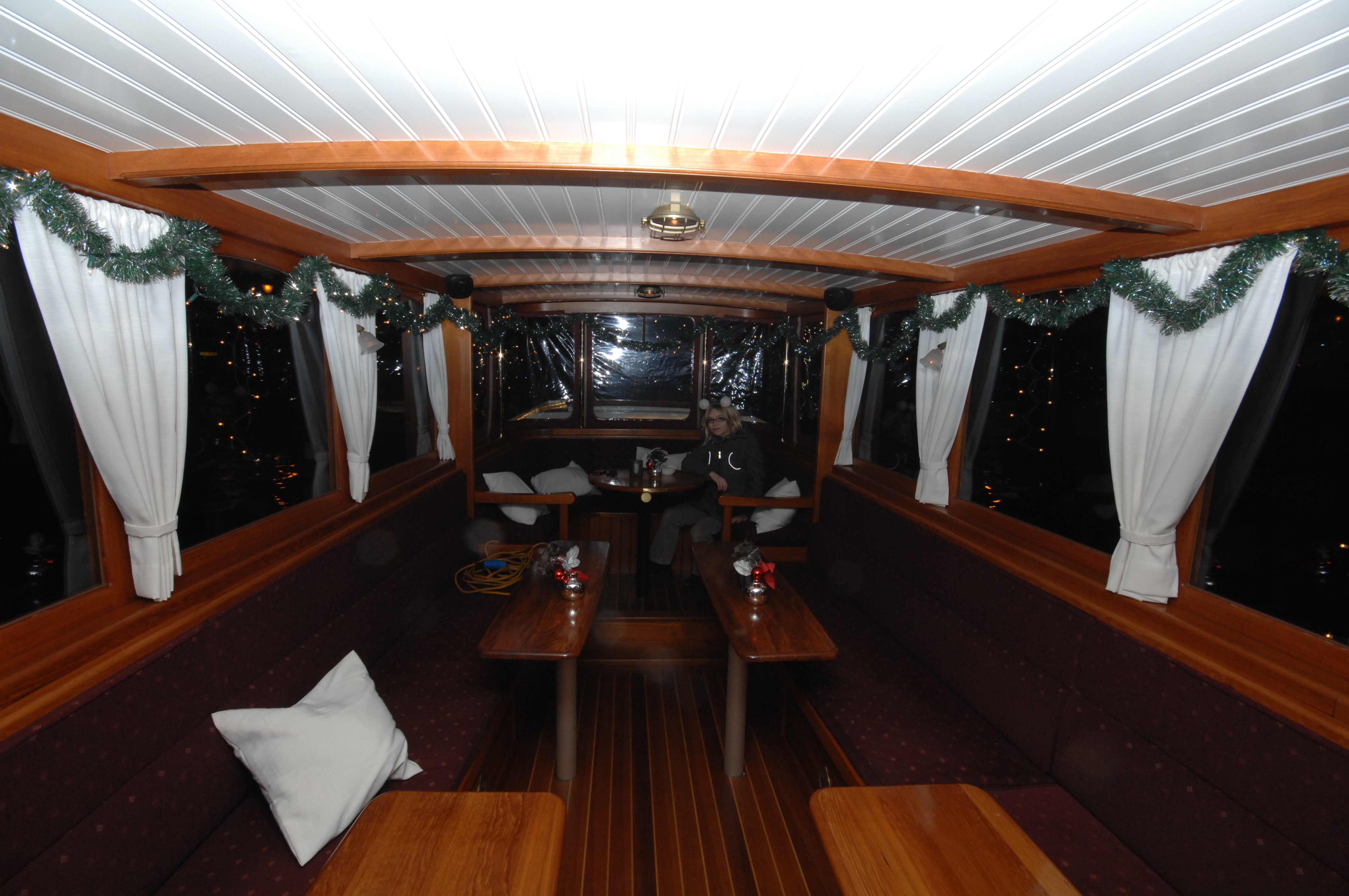 Boat Rental Company De Nederlanden Amsterdam Lohnt Es Sich   Roomy And Cozy 