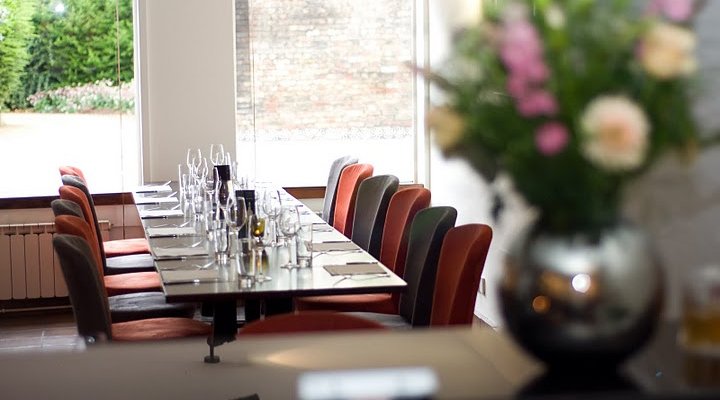 Catering for both groups and intimate dining