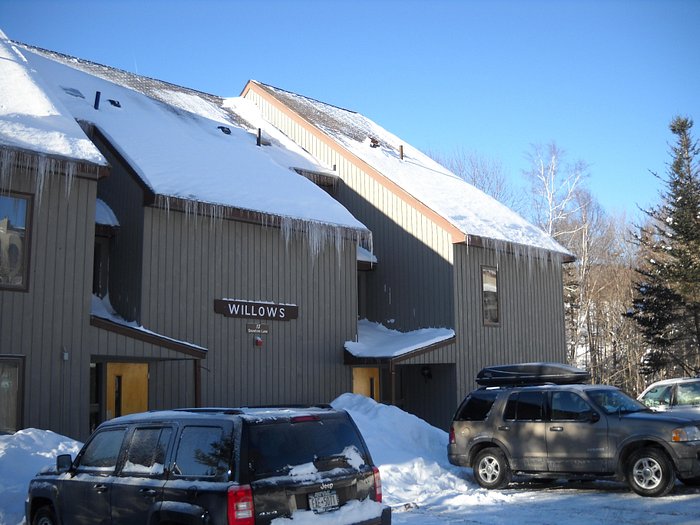 SNOW TREE CONDOMINIUMS Condominium Reviews (Dover, VT)