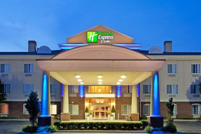 HOLIDAY INN EXPRESS & SUITES WOODHAVEN, AN IHG HOTEL - Updated 2024 ...