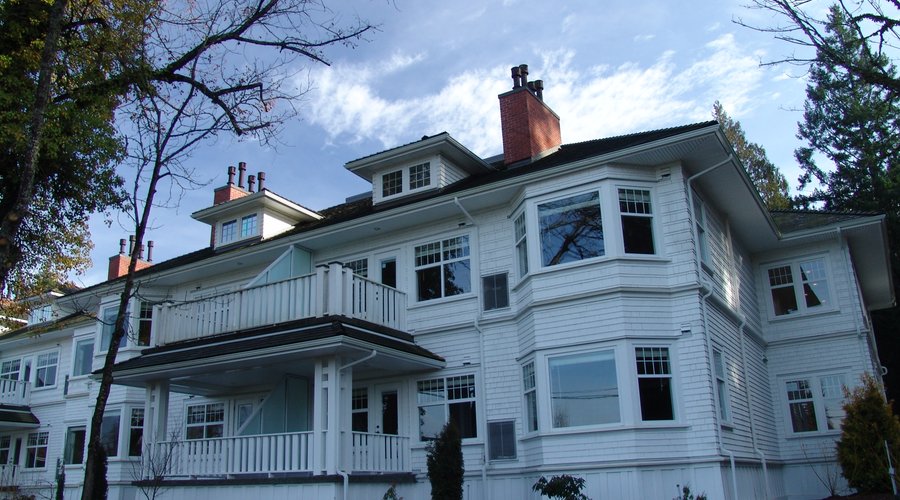 The Villas at Crown Mansion