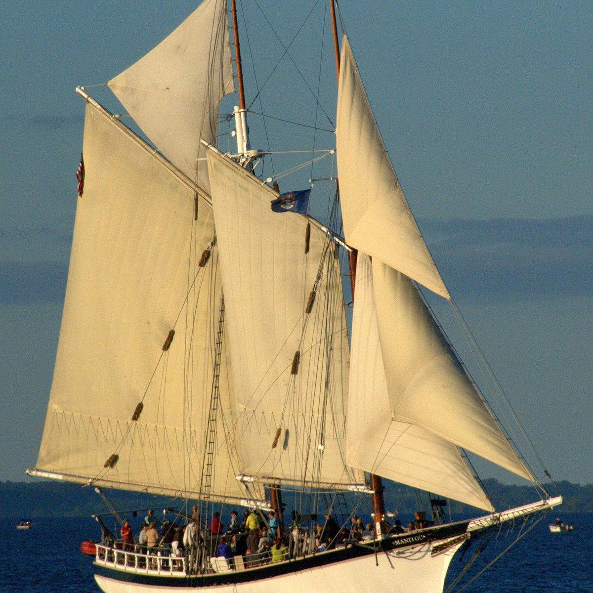 tall ship manitou day tours