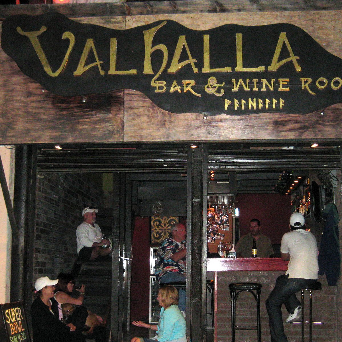 Valhalla Bar & Wine Room, Кабо-Сан-Лукас: лучшие советы перед посещением -  Tripadvisor