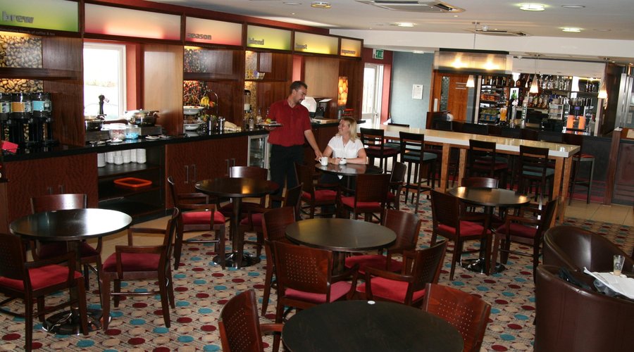 Restaurant & Bar Area