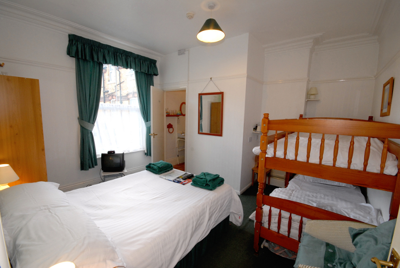 BRENTWOOD HOUSE HOTEL - B&B Reviews (Bridlington, United Kingdom)