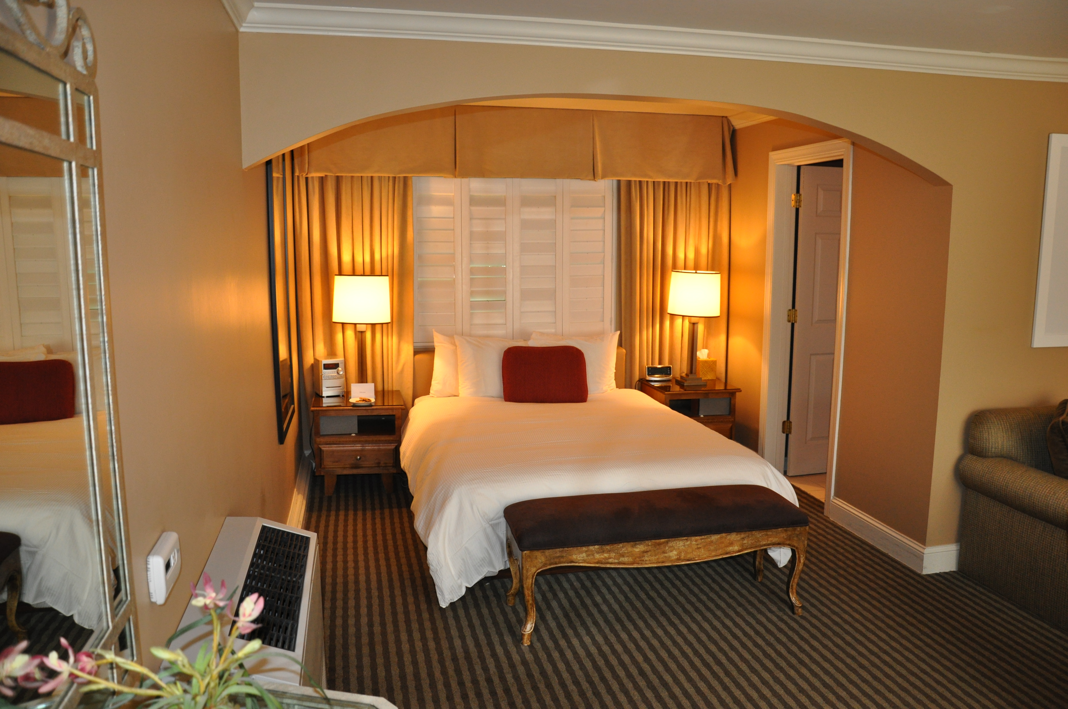 Hotel photo 32 of Descanso Men's Resort.