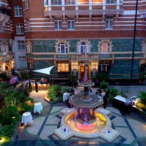 Taj 51 Buckingham Gates Suites and Residences, hotel in London