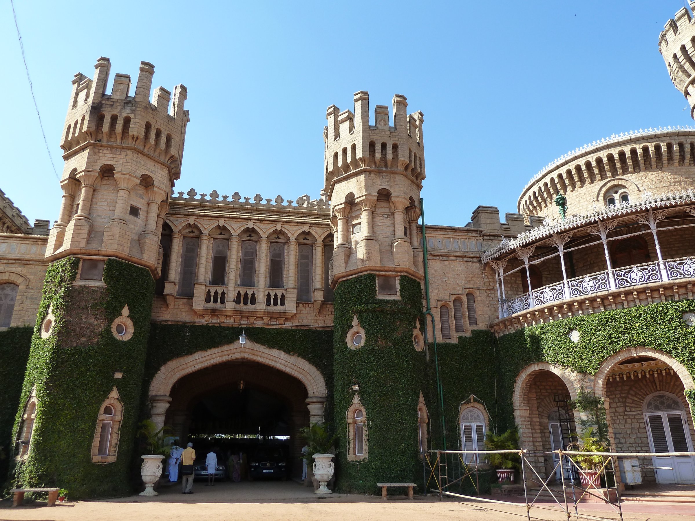 Bangalore Palace for pre-wedding shoot