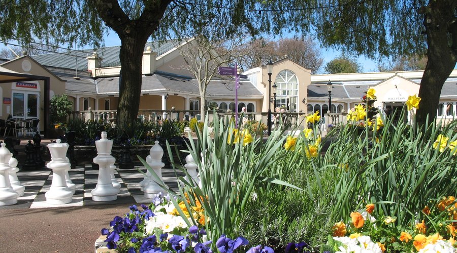The Courtyard at Lakeside Coastal Village