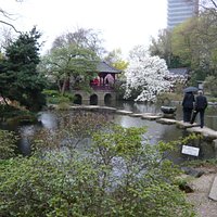 Wasser & Tretsteine zum Balancieren
