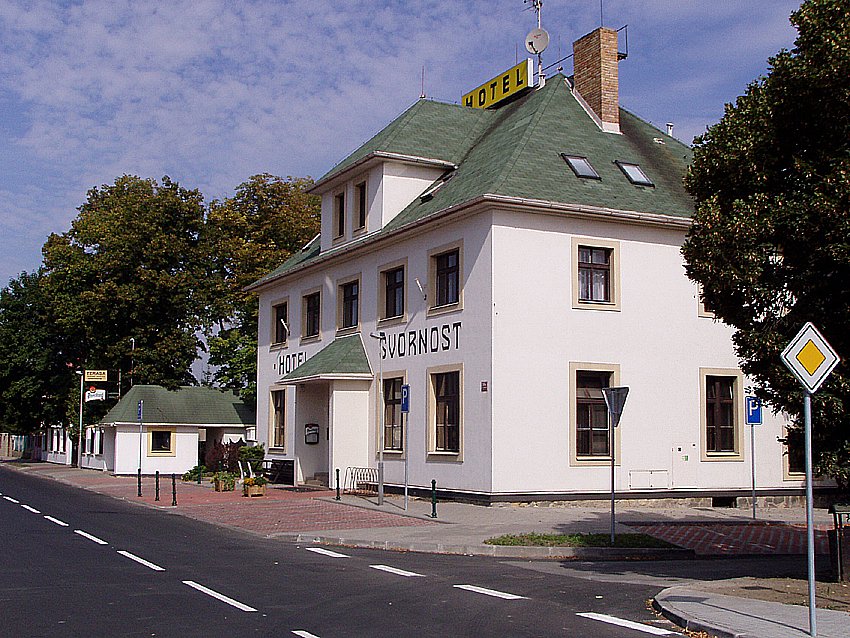 Отель Сворност, отель в г. Прага