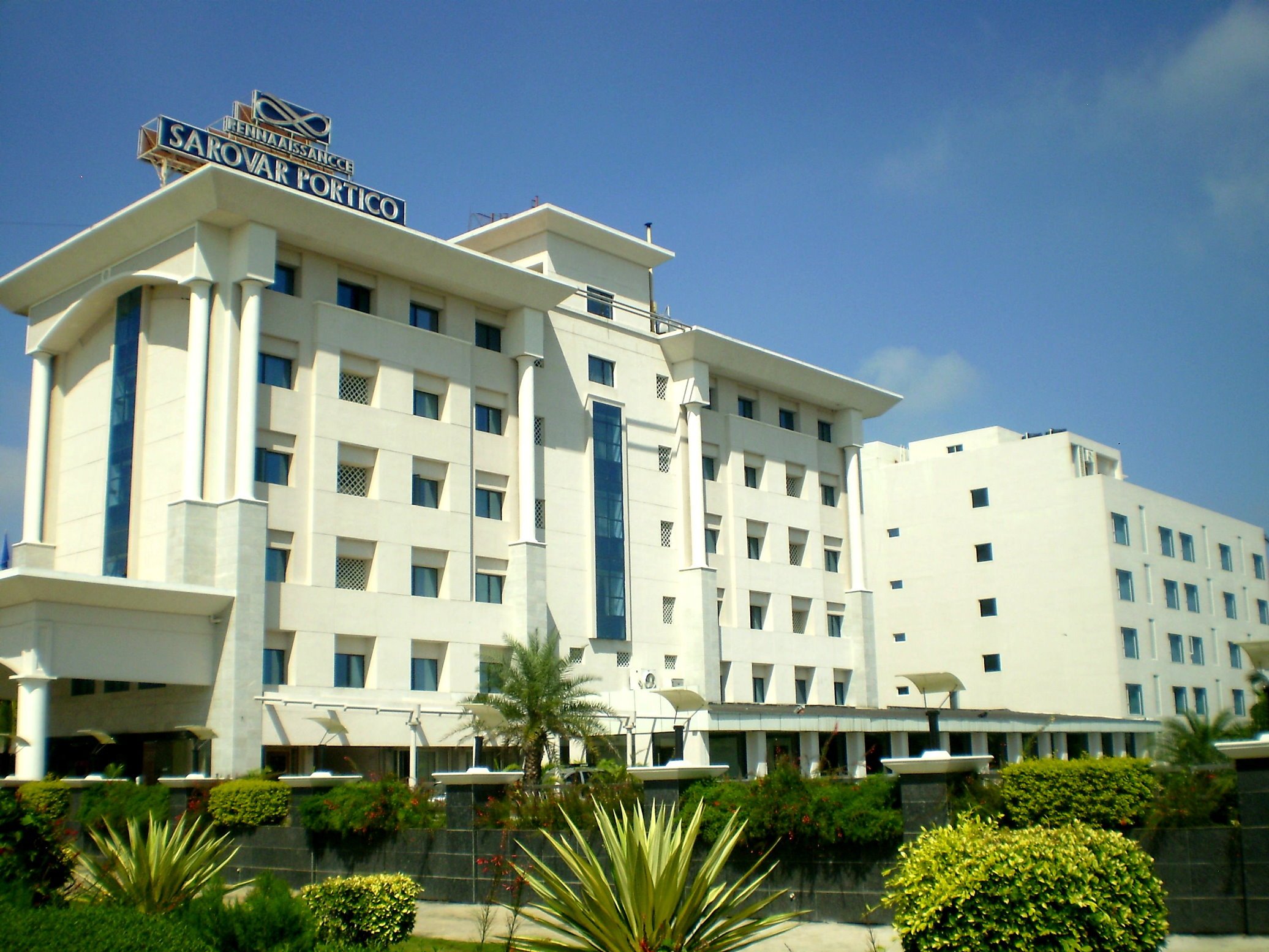 CLARESTA HOTELS (Hosur, India) - Foto's, Reviews En Prijsvergelijking ...