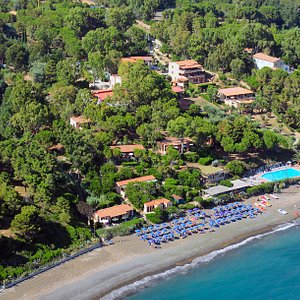Hotel Capo Sud in Elba Island, image may contain: Sea, Outdoors, Nature, Land