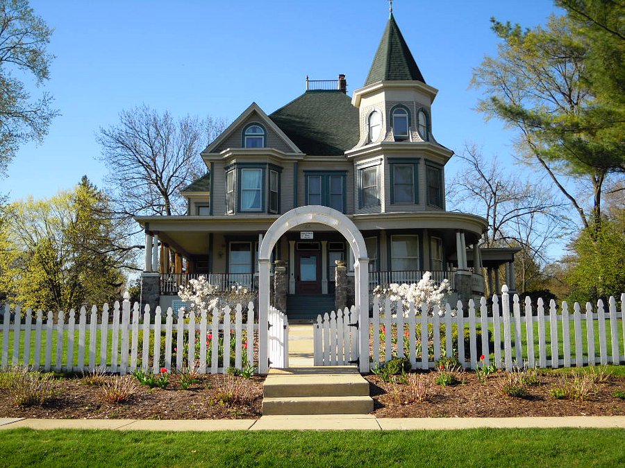 Royal Victorian Manor Guesthouse Reviews Woodstock Il Tripadvisor