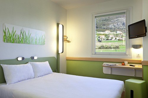 ROOM/HABITACION