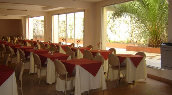 NUESTRAS AMPLIAS INSTALACIONES