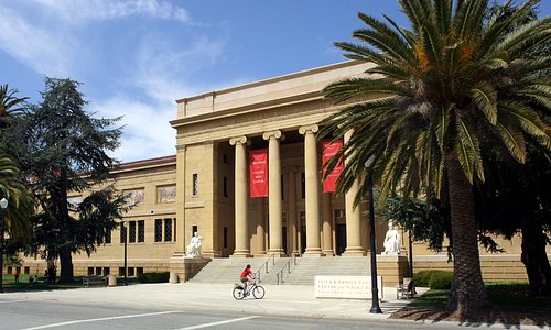Cantor Arts Center at Stanford University. Photo by Marvin Wax, Palo Alto