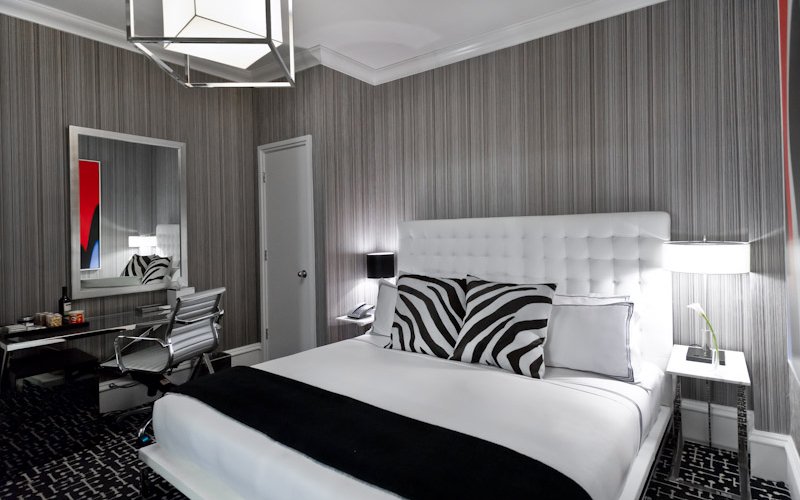 Chic Decor inside New York City’s Moderne Hotel